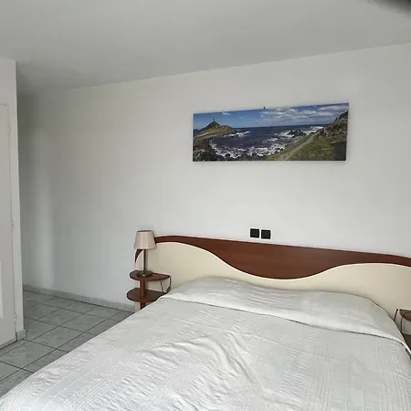 Les Maristella, Ninu